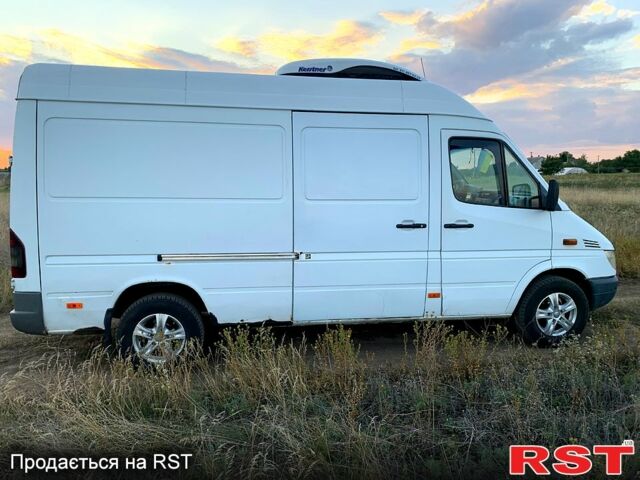 Білий Мерседес Sprinter, об'ємом двигуна 2.1 л та пробігом 736 тис. км за 9500 $, фото 1 на Automoto.ua