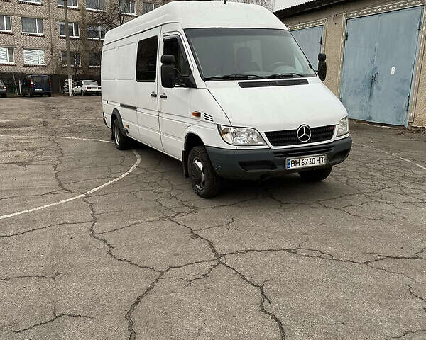 Белый Мерседес Sprinter, объемом двигателя 0 л и пробегом 440 тыс. км за 12500 $, фото 1 на Automoto.ua