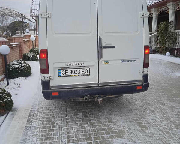 Білий Мерседес Sprinter, об'ємом двигуна 2.3 л та пробігом 398 тис. км за 10300 $, фото 5 на Automoto.ua
