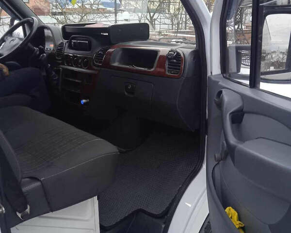 Білий Мерседес Sprinter, об'ємом двигуна 2.3 л та пробігом 398 тис. км за 10300 $, фото 13 на Automoto.ua