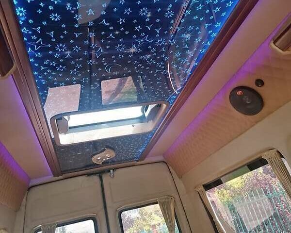 Белый Мерседес Sprinter, объемом двигателя 2.2 л и пробегом 817 тыс. км за 7400 $, фото 5 на Automoto.ua