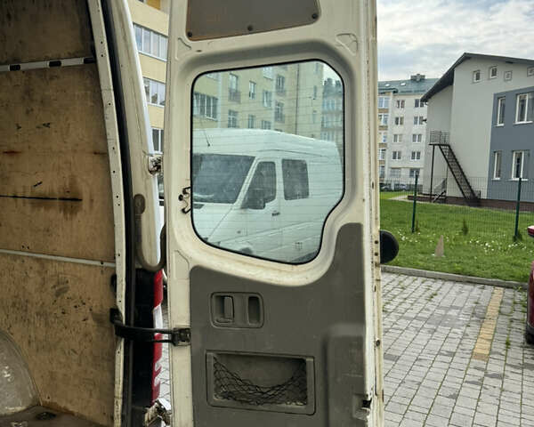 Білий Мерседес Sprinter, об'ємом двигуна 2.99 л та пробігом 300 тис. км за 9900 $, фото 12 на Automoto.ua