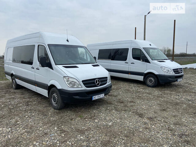 Белый Мерседес Sprinter, объемом двигателя 2.99 л и пробегом 343 тыс. км за 26000 $, фото 18 на Automoto.ua