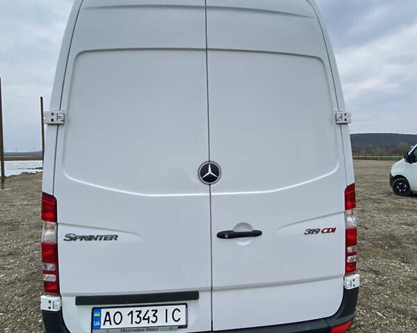 Білий Мерседес Sprinter, об'ємом двигуна 2.99 л та пробігом 343 тис. км за 26000 $, фото 2 на Automoto.ua