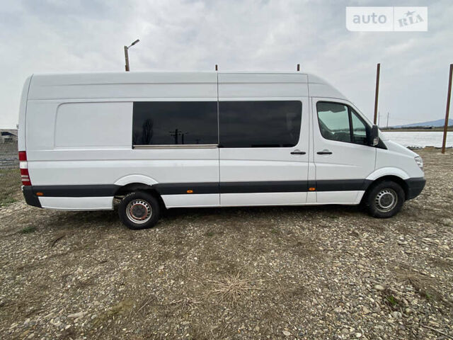 Білий Мерседес Sprinter, об'ємом двигуна 2.99 л та пробігом 343 тис. км за 26000 $, фото 4 на Automoto.ua