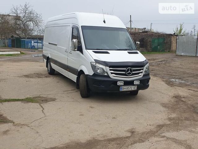 Белый Мерседес Sprinter, объемом двигателя 2.1 л и пробегом 242 тыс. км за 16300 $, фото 16 на Automoto.ua