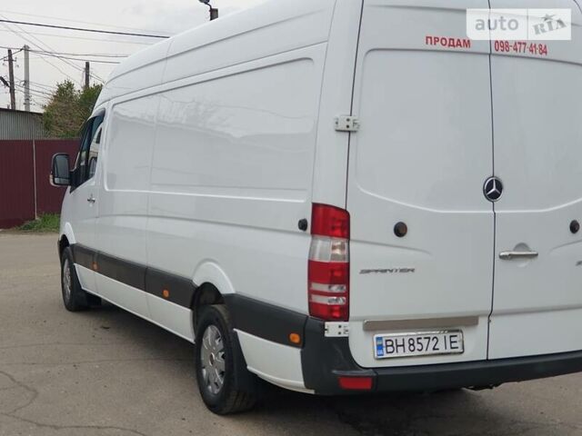 Белый Мерседес Sprinter, объемом двигателя 2.1 л и пробегом 242 тыс. км за 16300 $, фото 9 на Automoto.ua