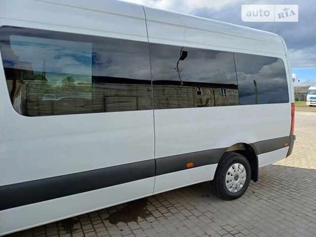 Белый Мерседес Sprinter, объемом двигателя 2.99 л и пробегом 357 тыс. км за 38000 $, фото 8 на Automoto.ua