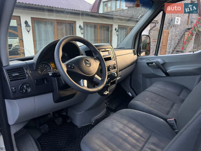 Бежевий Мерседес Sprinter, об'ємом двигуна 2.14 л та пробігом 673 тис. км за 14999 $, фото 13 на Automoto.ua