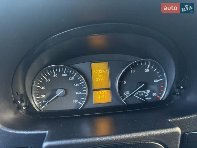 Бежевий Мерседес Sprinter, об'ємом двигуна 2.14 л та пробігом 673 тис. км за 14999 $, фото 8 на Automoto.ua