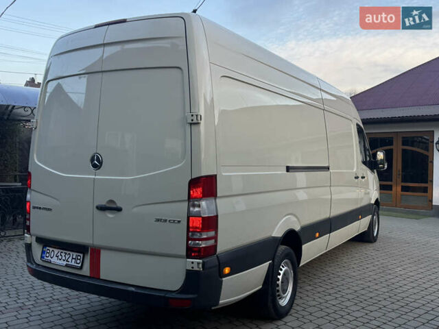 Бежевий Мерседес Sprinter, об'ємом двигуна 2.14 л та пробігом 673 тис. км за 14999 $, фото 5 на Automoto.ua
