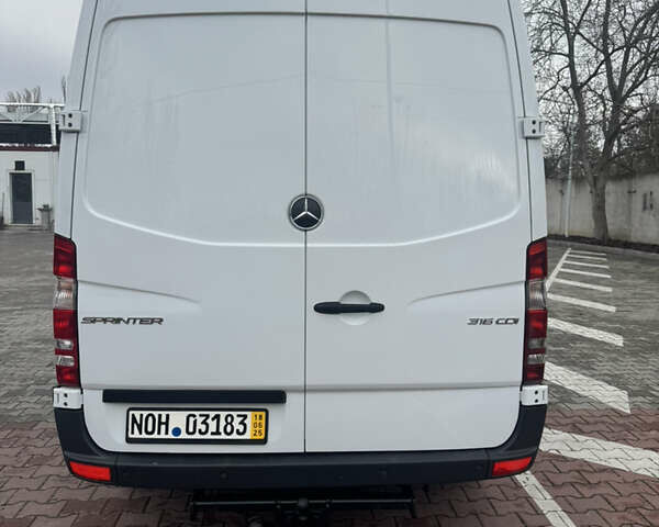 Бежевый Мерседес Sprinter, объемом двигателя 2.2 л и пробегом 193 тыс. км за 20500 $, фото 6 на Automoto.ua