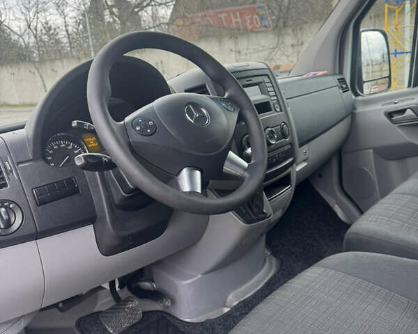 Бежевый Мерседес Sprinter, объемом двигателя 2.2 л и пробегом 193 тыс. км за 20500 $, фото 18 на Automoto.ua