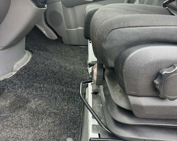 Бежевый Мерседес Sprinter, объемом двигателя 2.2 л и пробегом 193 тыс. км за 20500 $, фото 17 на Automoto.ua