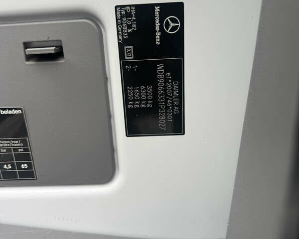 Бежевый Мерседес Sprinter, объемом двигателя 2.2 л и пробегом 193 тыс. км за 20500 $, фото 10 на Automoto.ua