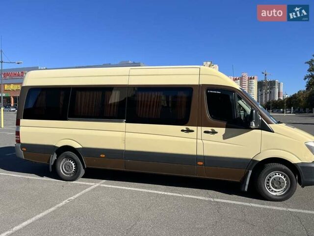 Бежевый Мерседес Sprinter, объемом двигателя 2.14 л и пробегом 750 тыс. км за 25000 $, фото 5 на Automoto.ua