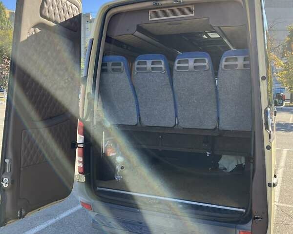 Бежевый Мерседес Sprinter, объемом двигателя 2.14 л и пробегом 750 тыс. км за 25000 $, фото 9 на Automoto.ua