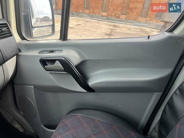 Бежевый Мерседес Sprinter, объемом двигателя 2.14 л и пробегом 380 тыс. км за 14800 $, фото 60 на Automoto.ua