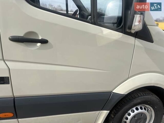 Бежевый Мерседес Sprinter, объемом двигателя 2.14 л и пробегом 380 тыс. км за 14800 $, фото 13 на Automoto.ua