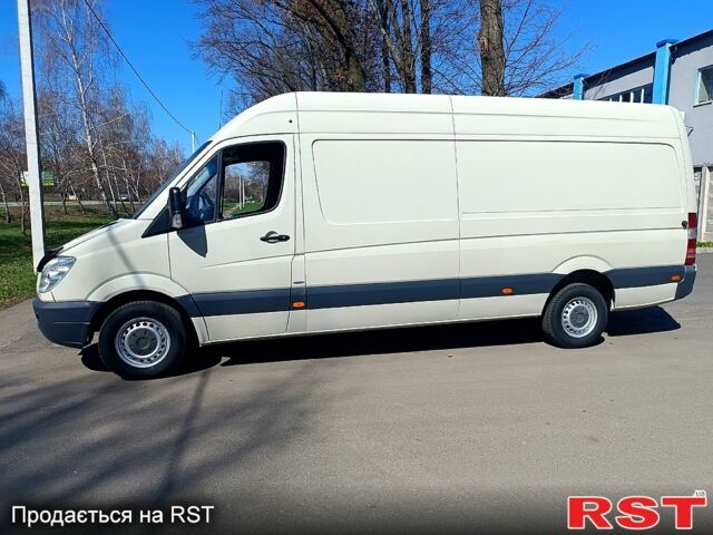Бежевий Мерседес Sprinter, об'ємом двигуна 2.1 л та пробігом 312 тис. км за 17500 $, фото 2 на Automoto.ua
