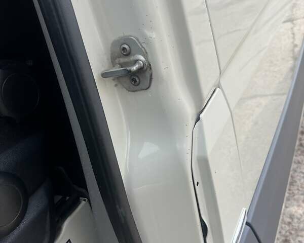 Бежевый Мерседес Sprinter, объемом двигателя 2.14 л и пробегом 380 тыс. км за 14800 $, фото 48 на Automoto.ua
