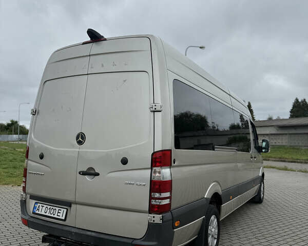 Бежевый Мерседес Sprinter, объемом двигателя 2.14 л и пробегом 700 тыс. км за 25500 $, фото 33 на Automoto.ua