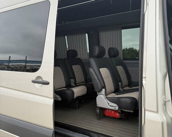 Бежевый Мерседес Sprinter, объемом двигателя 2.14 л и пробегом 700 тыс. км за 25500 $, фото 6 на Automoto.ua