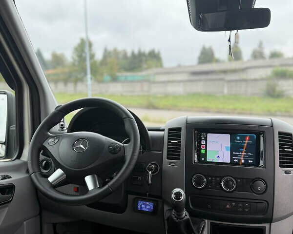 Бежевый Мерседес Sprinter, объемом двигателя 2.14 л и пробегом 700 тыс. км за 25500 $, фото 1 на Automoto.ua
