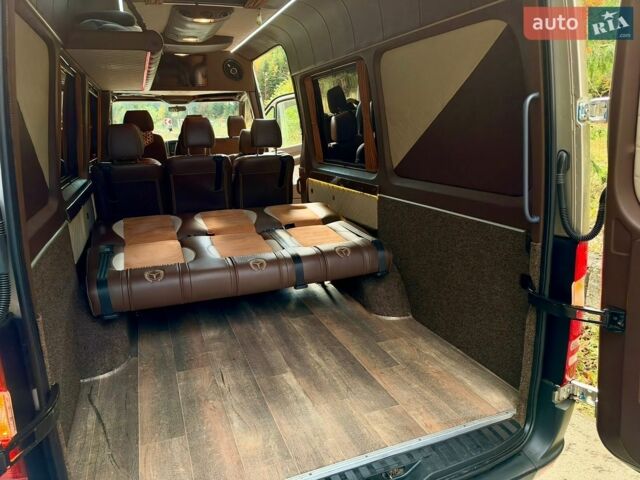 Бежевый Мерседес Sprinter, объемом двигателя 3 л и пробегом 488 тыс. км за 37000 $, фото 94 на Automoto.ua