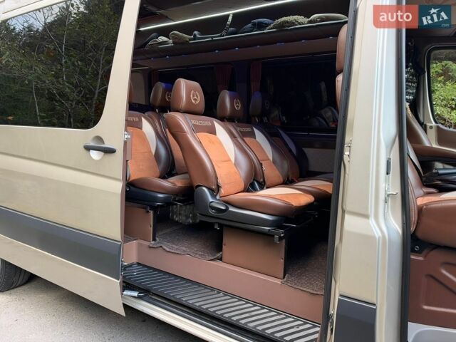 Бежевый Мерседес Sprinter, объемом двигателя 3 л и пробегом 488 тыс. км за 37000 $, фото 68 на Automoto.ua