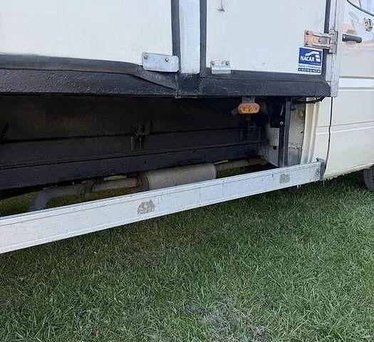 Бежевий Мерседес Sprinter, об'ємом двигуна 2.15 л та пробігом 450 тис. км за 8800 $, фото 11 на Automoto.ua