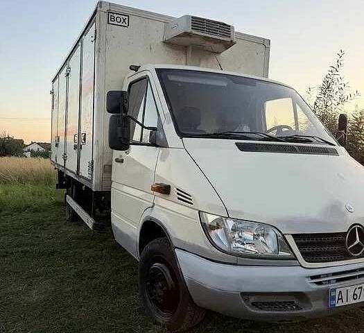 Бежевий Мерседес Sprinter, об'ємом двигуна 2.15 л та пробігом 450 тис. км за 8800 $, фото 3 на Automoto.ua