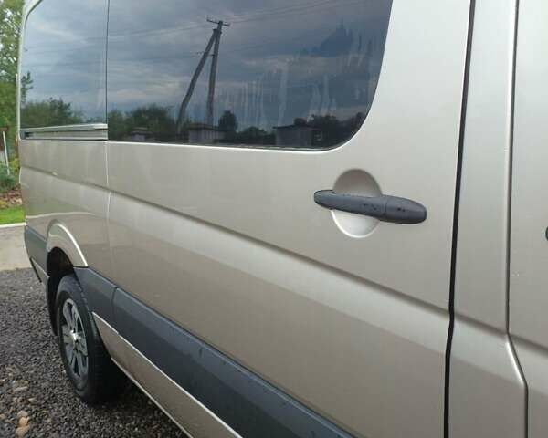 Бежевый Мерседес Sprinter, объемом двигателя 2.99 л и пробегом 390 тыс. км за 21000 $, фото 18 на Automoto.ua