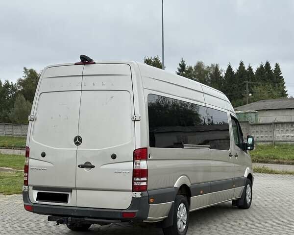 Бежевый Мерседес Sprinter, объемом двигателя 0 л и пробегом 700 тыс. км за 24999 $, фото 2 на Automoto.ua