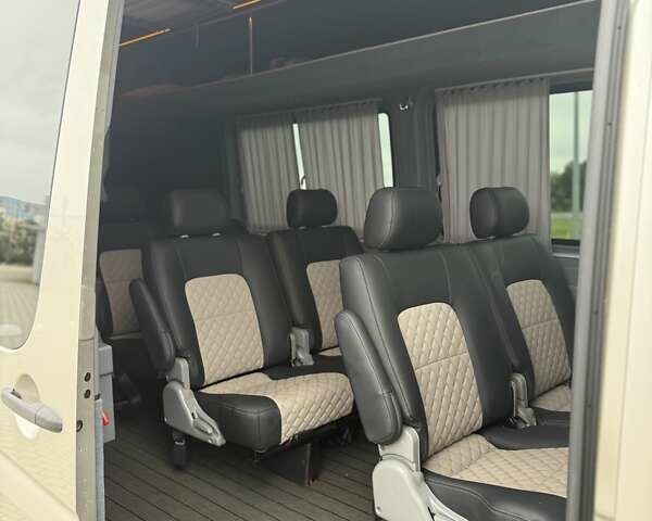 Бежевый Мерседес Sprinter, объемом двигателя 0 л и пробегом 700 тыс. км за 24999 $, фото 5 на Automoto.ua