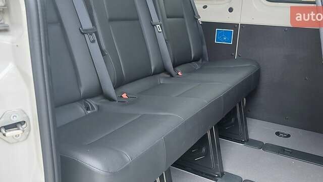 Бежевый Мерседес Sprinter, объемом двигателя 2.99 л и пробегом 30 тыс. км за 46900 $, фото 45 на Automoto.ua