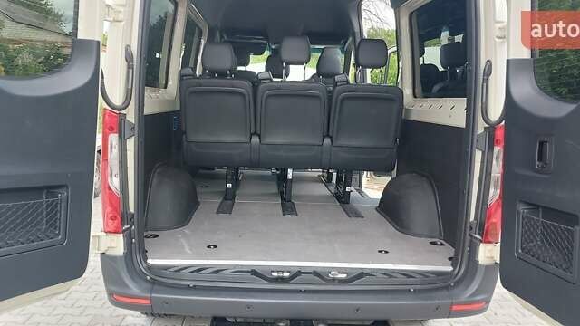 Бежевый Мерседес Sprinter, объемом двигателя 2.99 л и пробегом 30 тыс. км за 46900 $, фото 47 на Automoto.ua