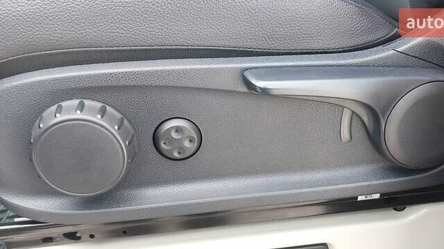 Бежевый Мерседес Sprinter, объемом двигателя 2.99 л и пробегом 30 тыс. км за 46900 $, фото 38 на Automoto.ua