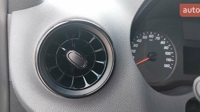 Бежевый Мерседес Sprinter, объемом двигателя 2.99 л и пробегом 30 тыс. км за 46900 $, фото 34 на Automoto.ua