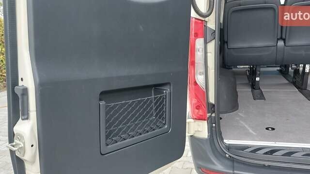 Бежевый Мерседес Sprinter, объемом двигателя 2.99 л и пробегом 30 тыс. км за 46900 $, фото 53 на Automoto.ua
