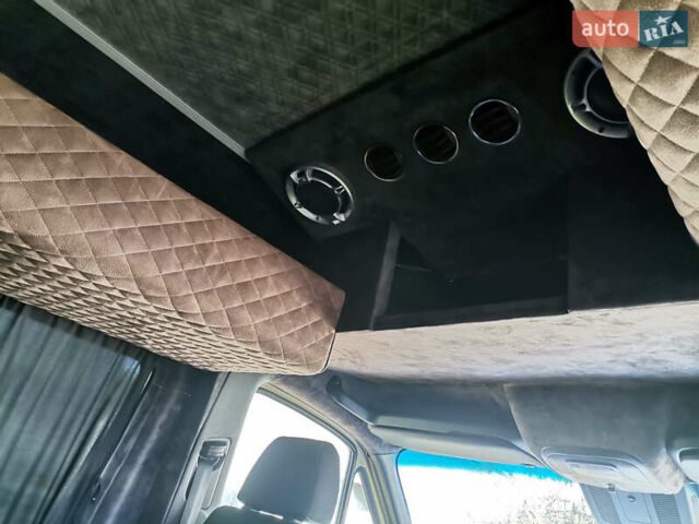 Бежевый Мерседес Sprinter, объемом двигателя 1.95 л и пробегом 295 тыс. км за 35383 $, фото 12 на Automoto.ua