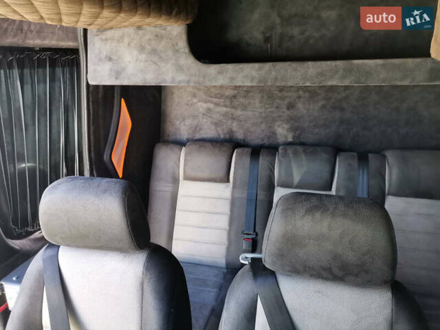 Бежевый Мерседес Sprinter, объемом двигателя 1.95 л и пробегом 295 тыс. км за 35383 $, фото 9 на Automoto.ua