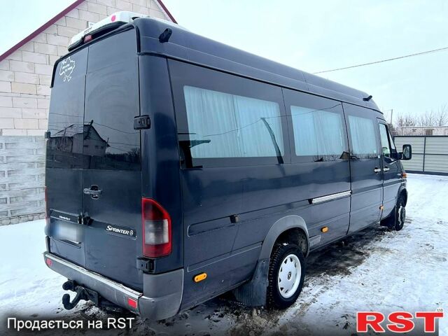 Черный Мерседес Sprinter, объемом двигателя 2.7 л и пробегом 680 тыс. км за 15500 $, фото 2 на Automoto.ua