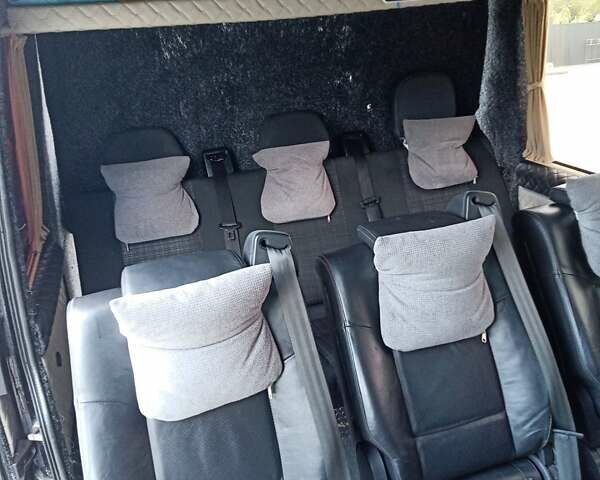 Черный Мерседес Sprinter, объемом двигателя 2.15 л и пробегом 623 тыс. км за 8855 $, фото 17 на Automoto.ua