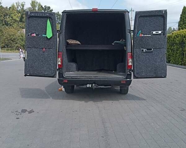 Черный Мерседес Sprinter, объемом двигателя 2.15 л и пробегом 623 тыс. км за 8855 $, фото 12 на Automoto.ua