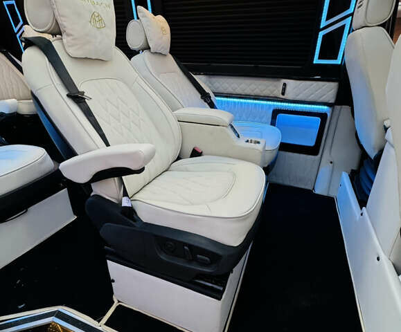 Черный Мерседес Sprinter, объемом двигателя 0 л и пробегом 98 тыс. км за 60000 $, фото 27 на Automoto.ua