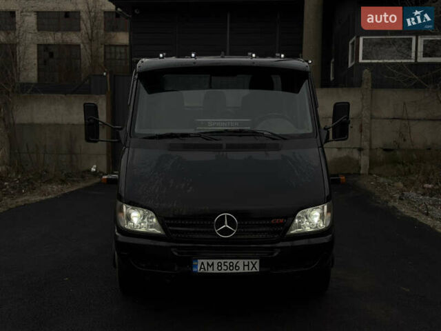Черный Мерседес Sprinter, объемом двигателя 2.69 л и пробегом 130 тыс. км за 20500 $, фото 1 на Automoto.ua