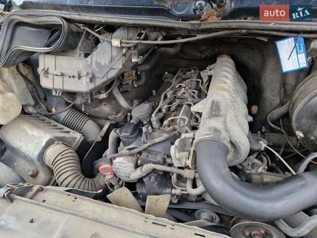 Чорний Мерседес Sprinter, об'ємом двигуна 2.69 л та пробігом 310 тис. км за 10500 $, фото 4 на Automoto.ua