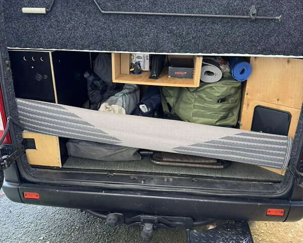 Черный Мерседес Sprinter, объемом двигателя 2.2 л и пробегом 270 тыс. км за 22000 $, фото 5 на Automoto.ua