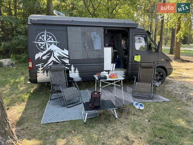Черный Мерседес Sprinter, объемом двигателя 2.2 л и пробегом 270 тыс. км за 22000 $, фото 10 на Automoto.ua